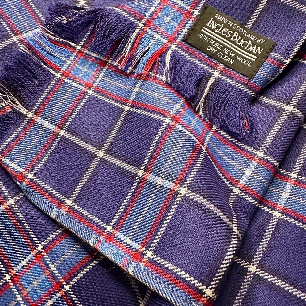 Ingles Buchan Blue Red White Tartan Wool Scarf - Picture 4 of 6